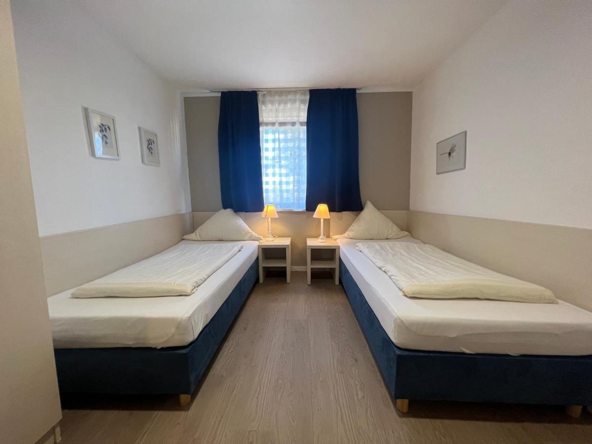Hotel Pelikan Китцинген Екстериор снимка